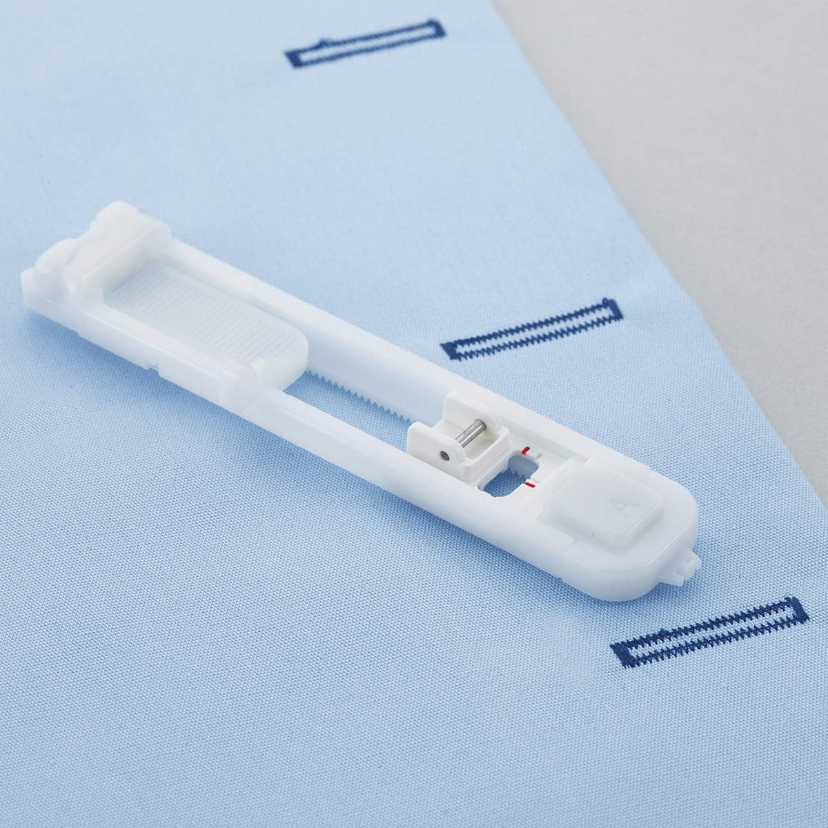 Brother Sewing Machine, GX37, 37 Built-in Stitches, 6 Included Sewing Feet - Image 3